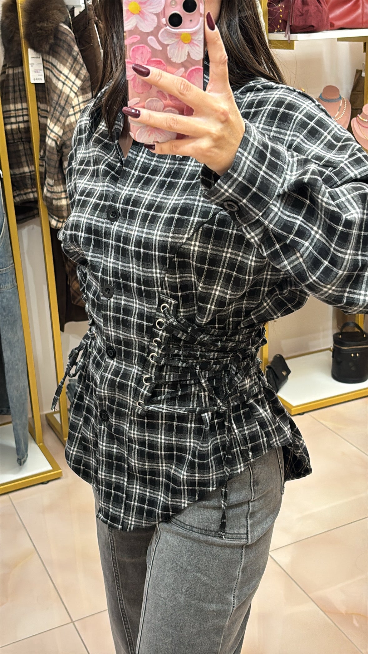 Camicia con stringhe