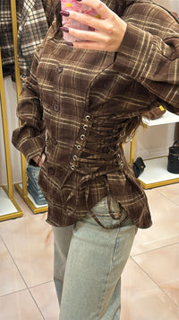 Camicia con stringhe