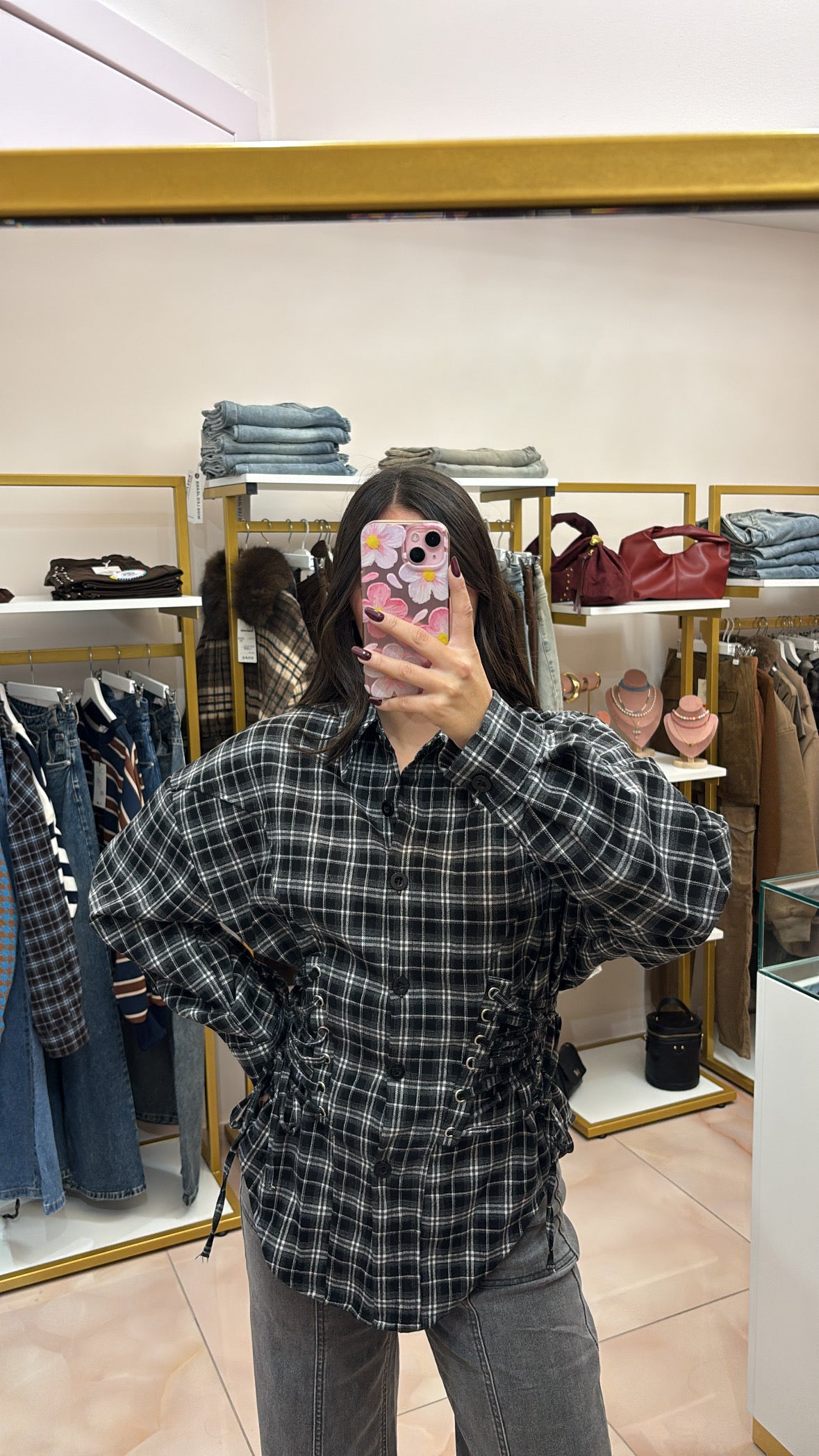 Camicia con stringhe